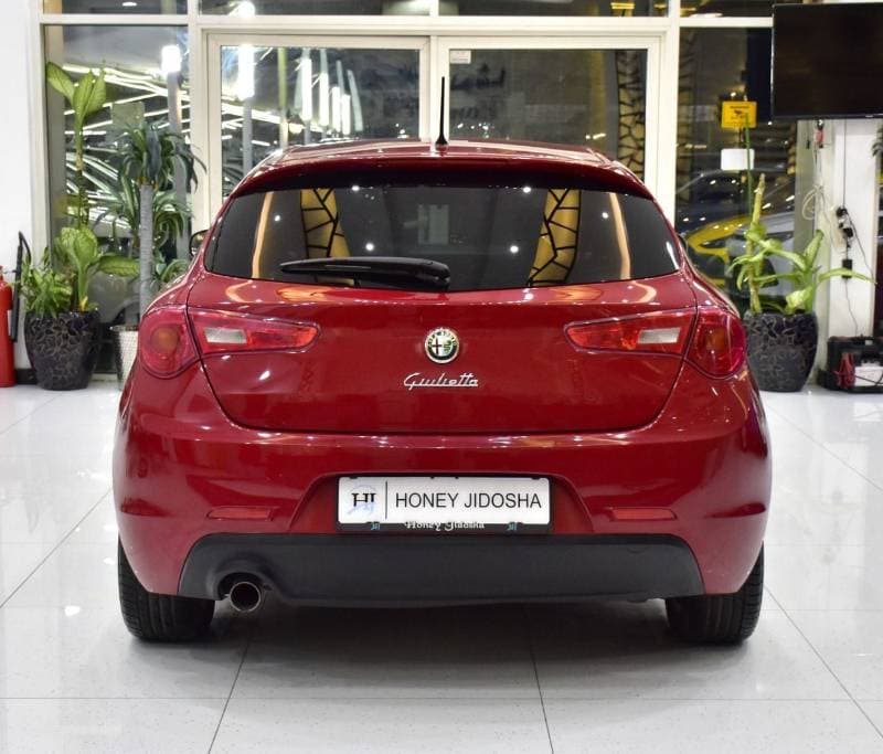 2013 Alfa Romeo Giulietta DISTINCTIVE thumbnail 5