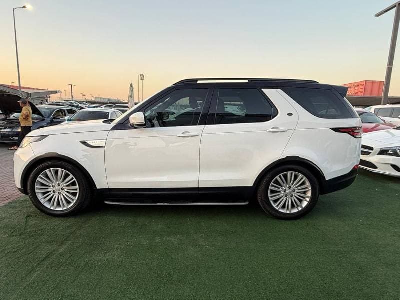 2018 Land Rover Discovery HSE thumbnail 8