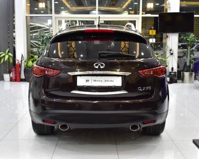 2016 Infiniti QX70 EXCELLENCE thumbnail 5