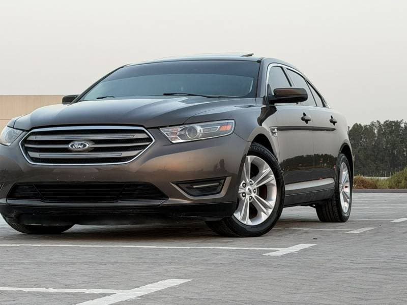 2015 Ford Taurus SEL thumbnail 2
