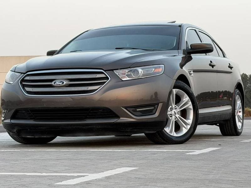 2015 Ford Taurus SEL thumbnail 8