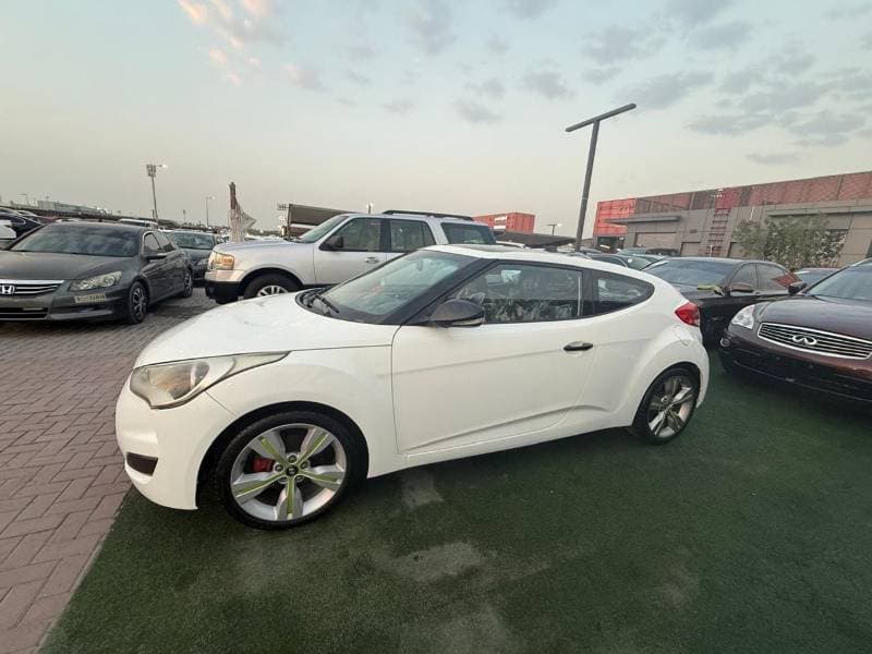 2016 Hyundai Veloster GLS SR thumbnail 3