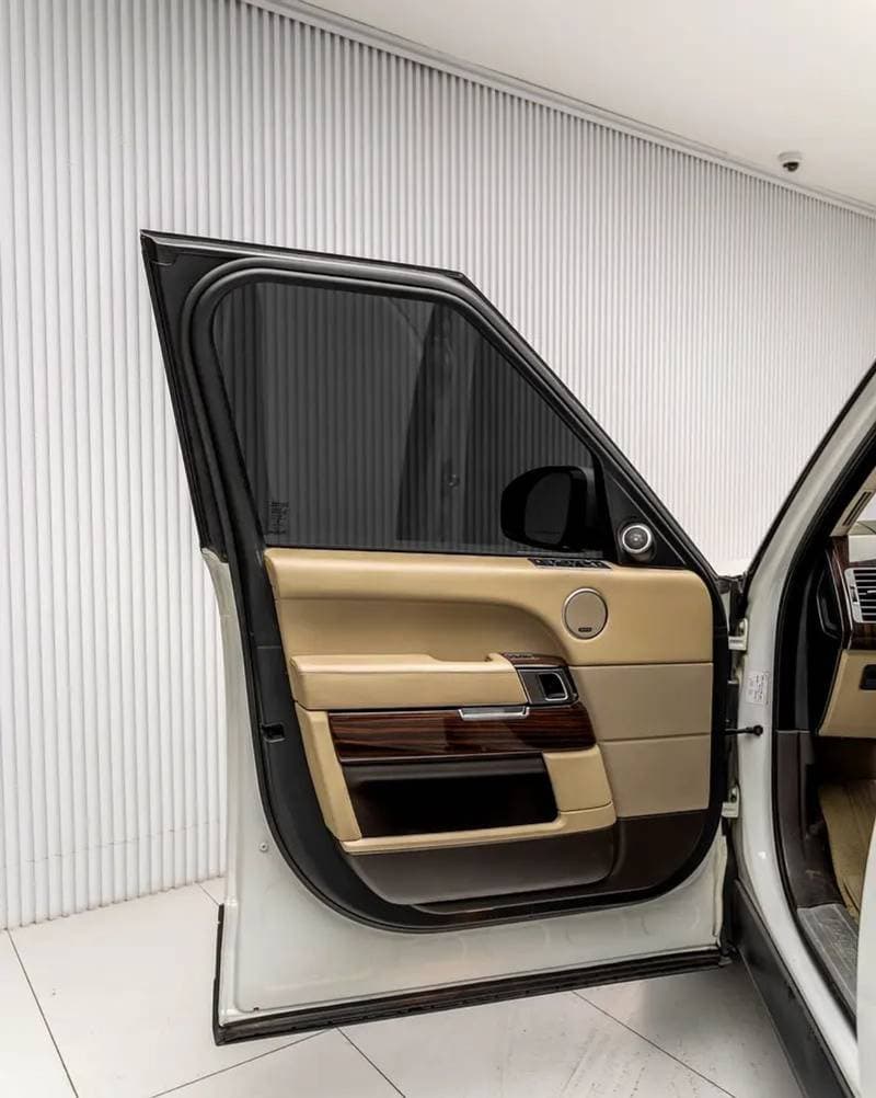 2015 Land Rover Range Rover HSE thumbnail 5
