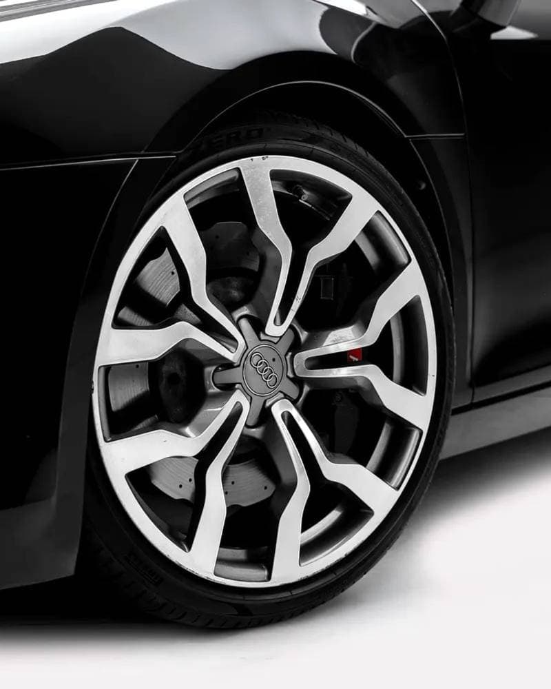 2015 Audi R8 FSI thumbnail 4