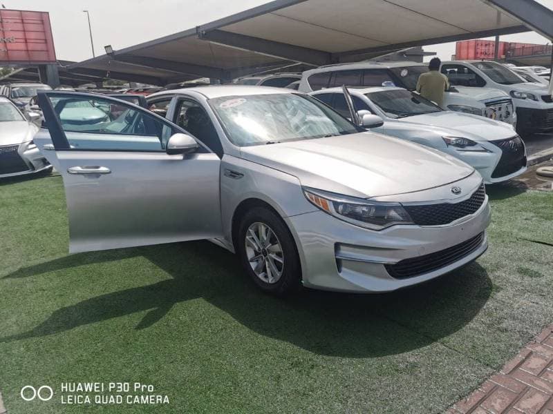 2018 Kia Optima LX thumbnail 4