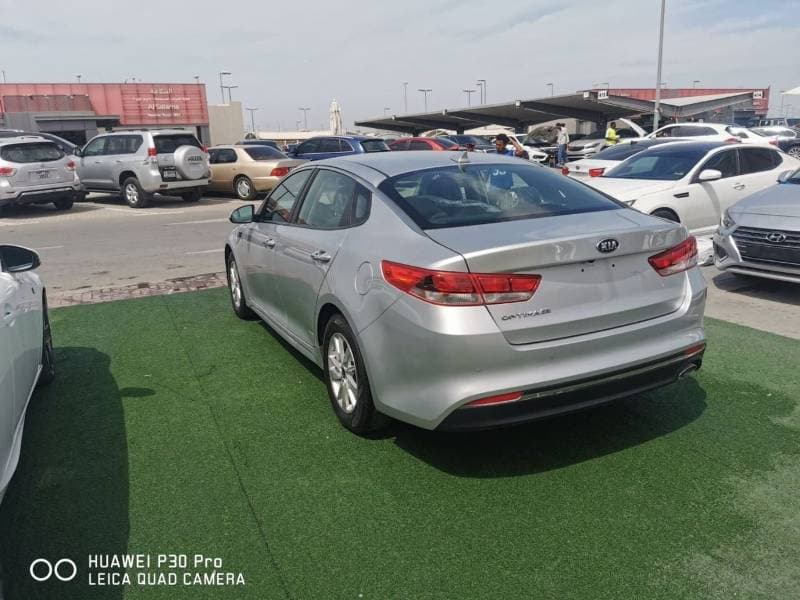 2018 Kia Optima LX thumbnail 8