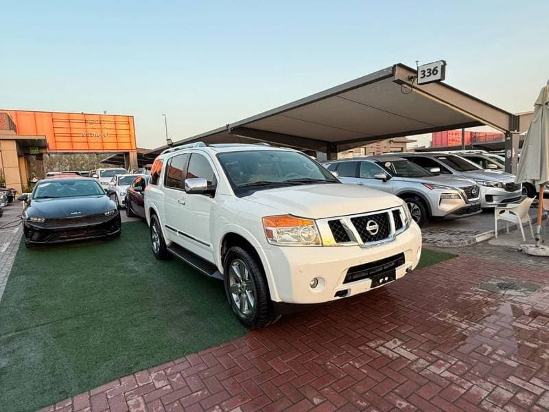 2014 Nissan Armada LE thumbnail 2