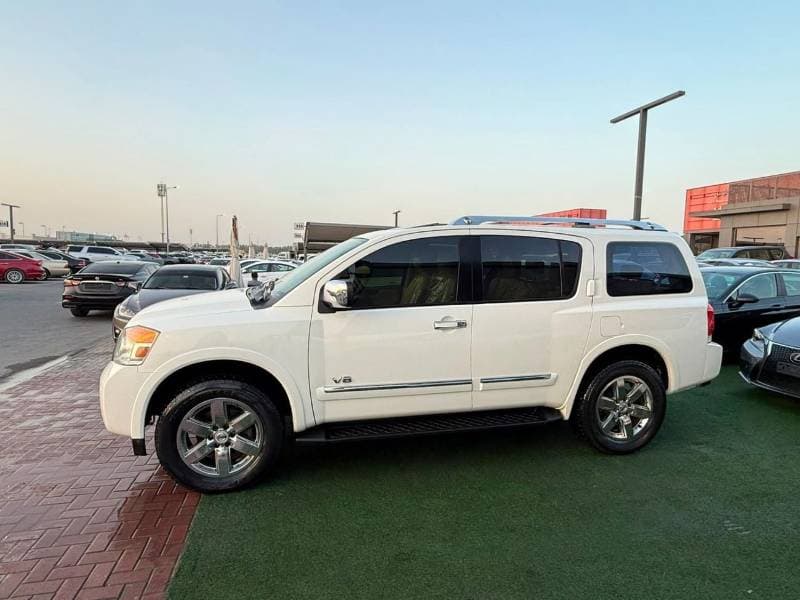 2014 Nissan Armada LE thumbnail 8