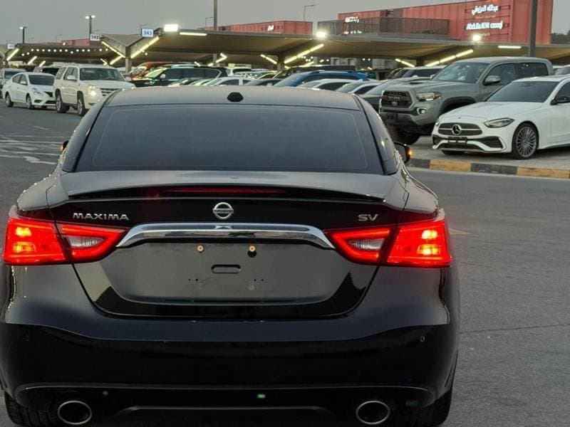 2018 Nissan Maxima SV thumbnail 3
