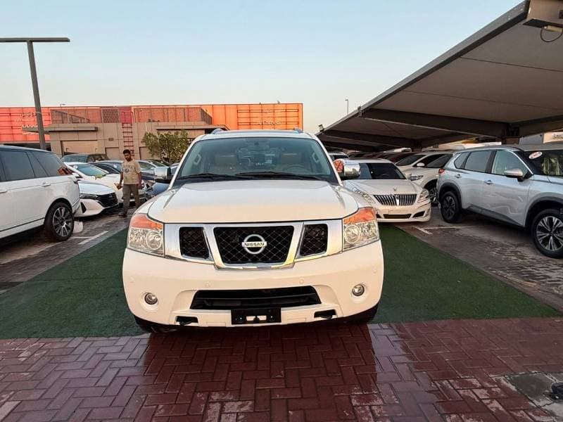 2014 Nissan Armada LE thumbnail 5