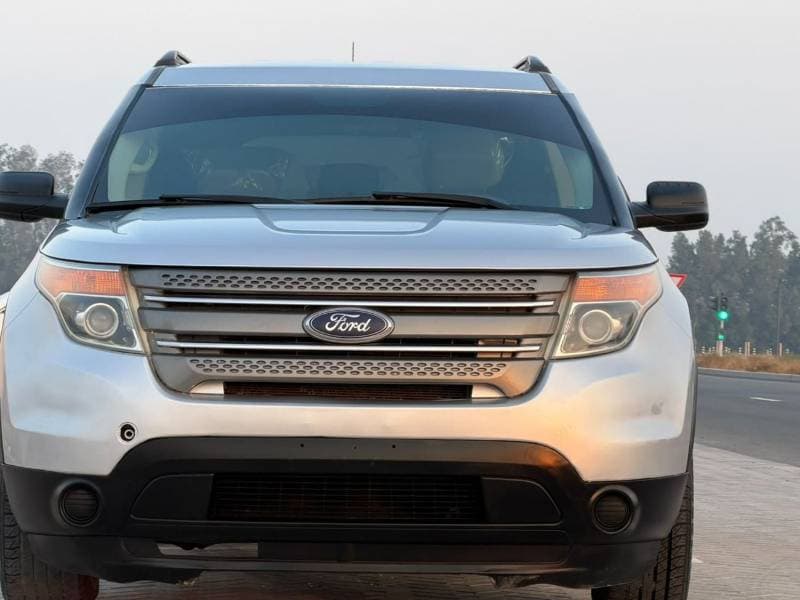 2014 Ford Explorer XLT thumbnail 6