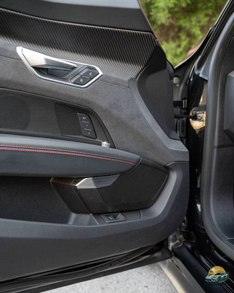 2023 Audi e tron GT RS thumbnail 8