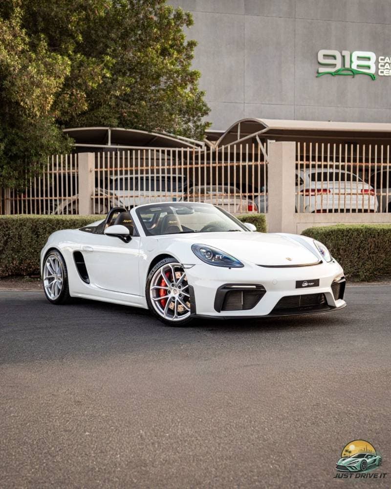 2020 Porsche 718 Spyder STANDARD