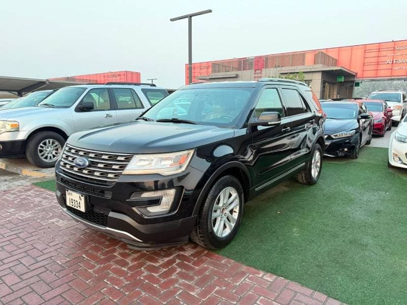 2017 Ford Explorer XLT thumbnail 7