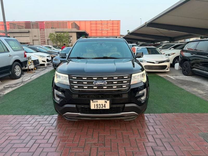 2017 Ford Explorer XLT thumbnail 8