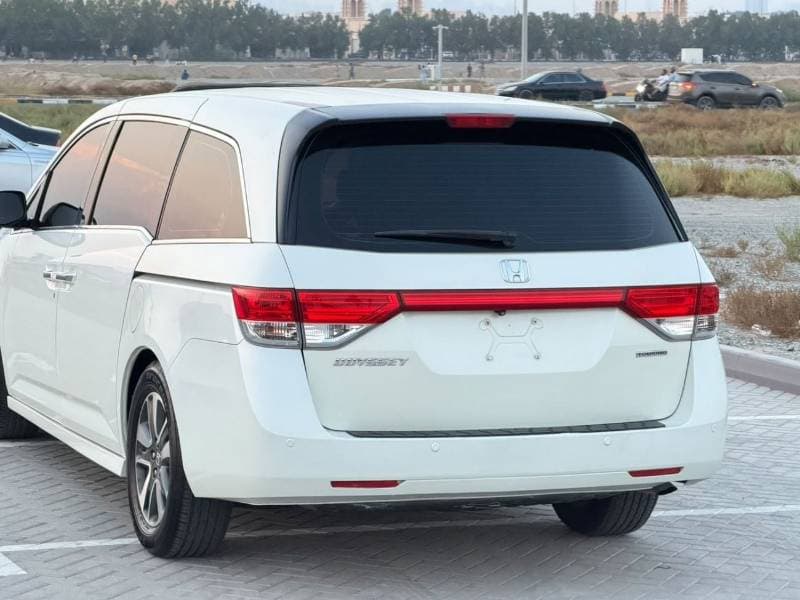 2016 Honda Odyssey TOURING thumbnail 6