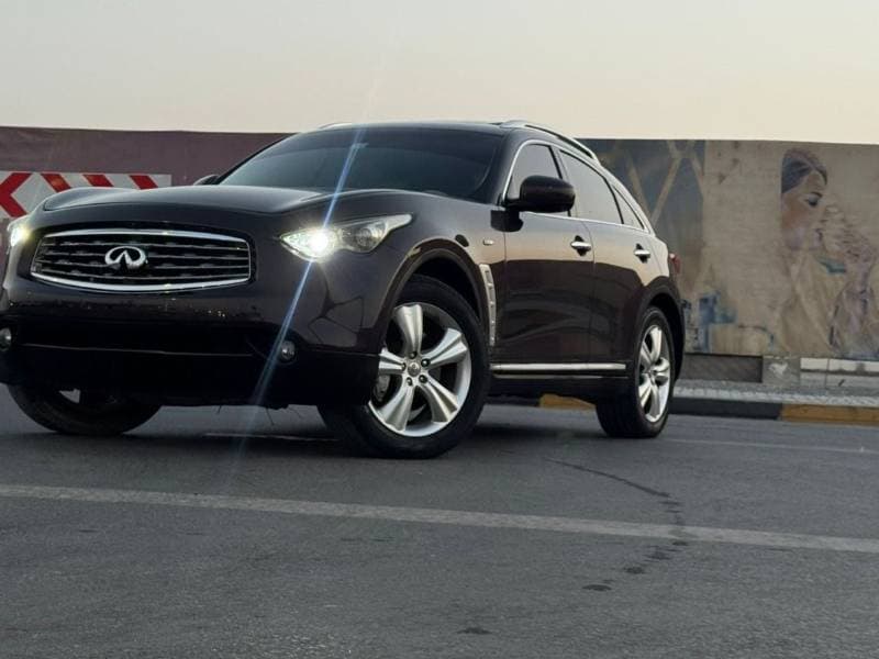 2010 Infiniti FX35 EXCELLENCE thumbnail 2