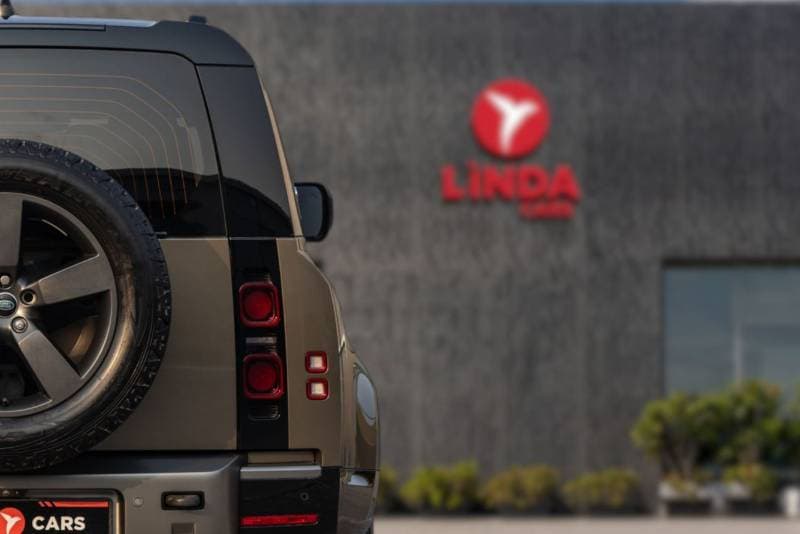 2024 Land Rover Defender 110 X DYNAMIC SE P300 thumbnail 5