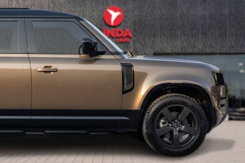 2024 Land Rover Defender 110 X DYNAMIC SE P300 thumbnail 8