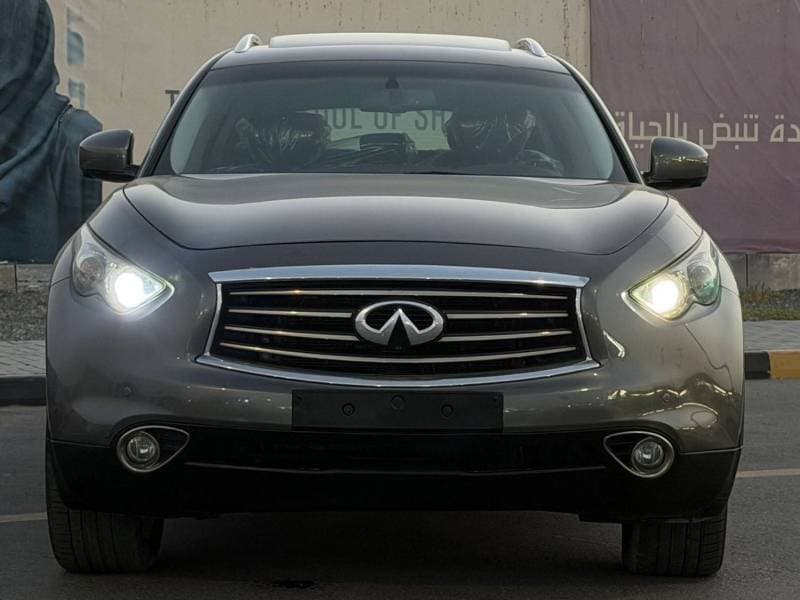 2010 Infiniti FX35 EXCELLENCE thumbnail 8