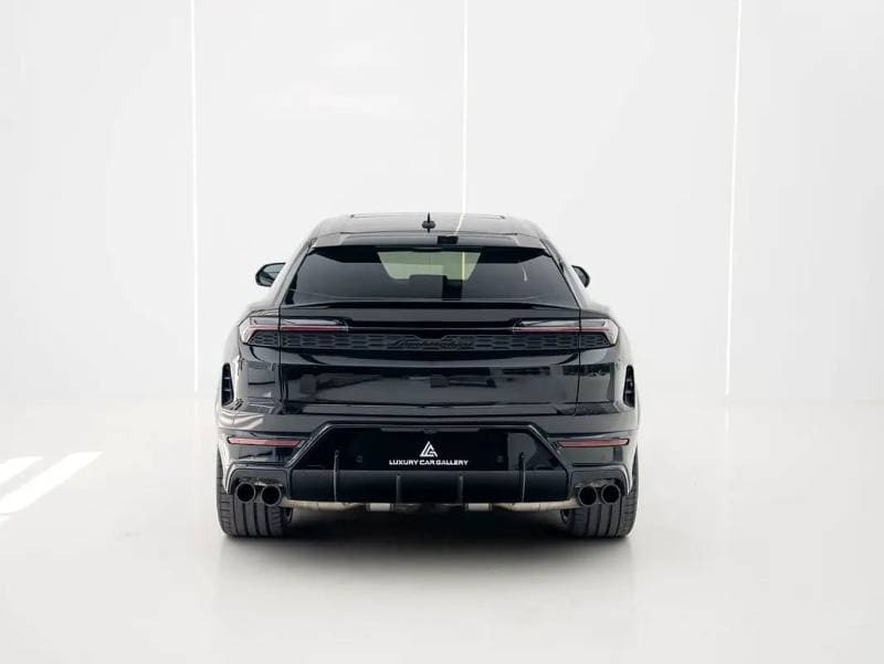 2025 Lamborghini Urus SE thumbnail 4