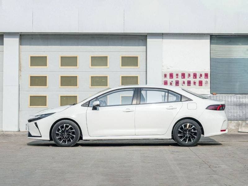 2026 Toyota Corolla COROLLA 1.8 HYBRID thumbnail 6