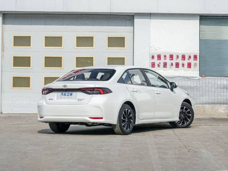 2026 Toyota Corolla COROLLA 1.8 HYBRID thumbnail 7
