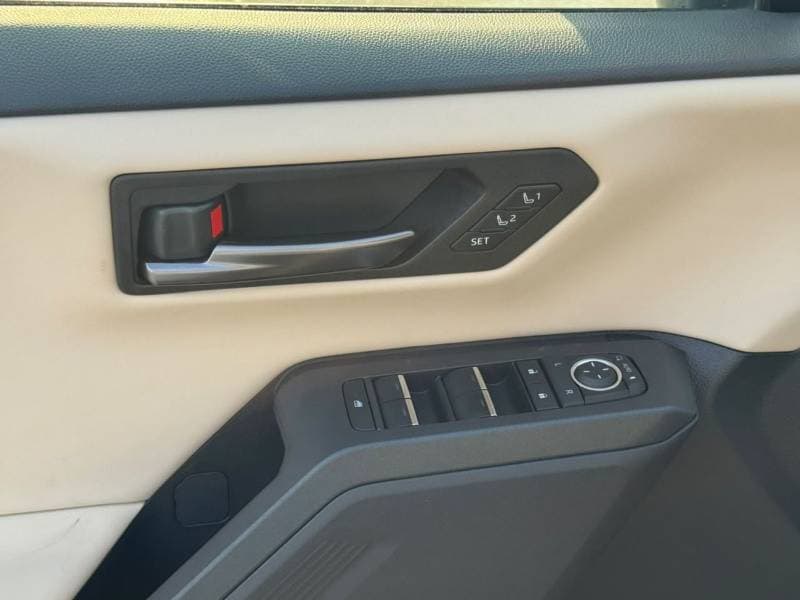 2026 Toyota RAV4 VXR HEV thumbnail 5