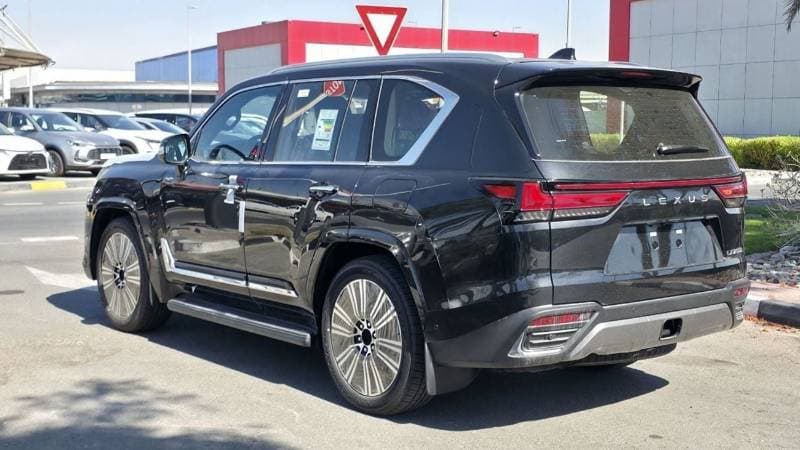 2026 Lexus LX700h SIGNATURE thumbnail 5