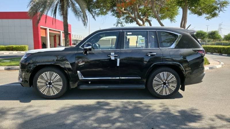 2026 Lexus LX700h SIGNATURE thumbnail 6