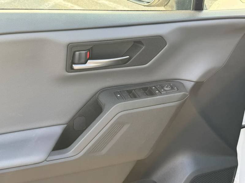 2026 Toyota RAV4 XLE HEV thumbnail 6