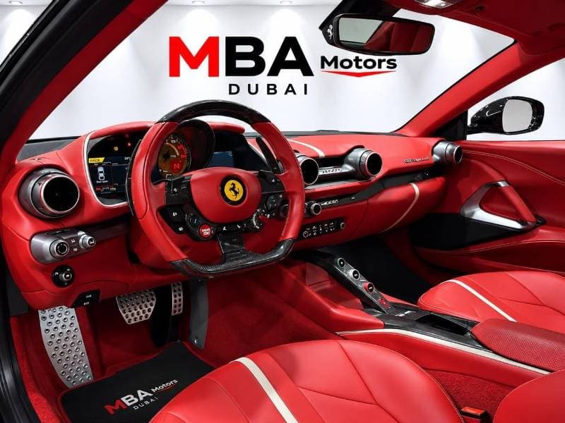 2018 Ferrari 812 SUPERFAST thumbnail 7