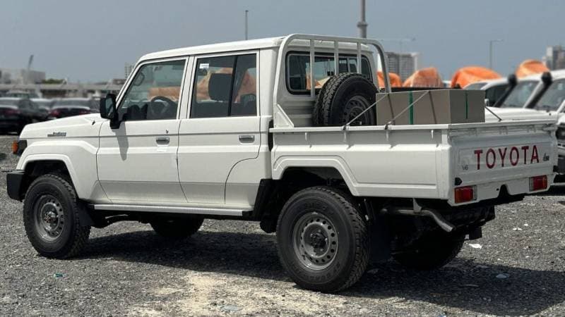 2026 Toyota Land Cruiser 70 LC79 STANDARD thumbnail 6