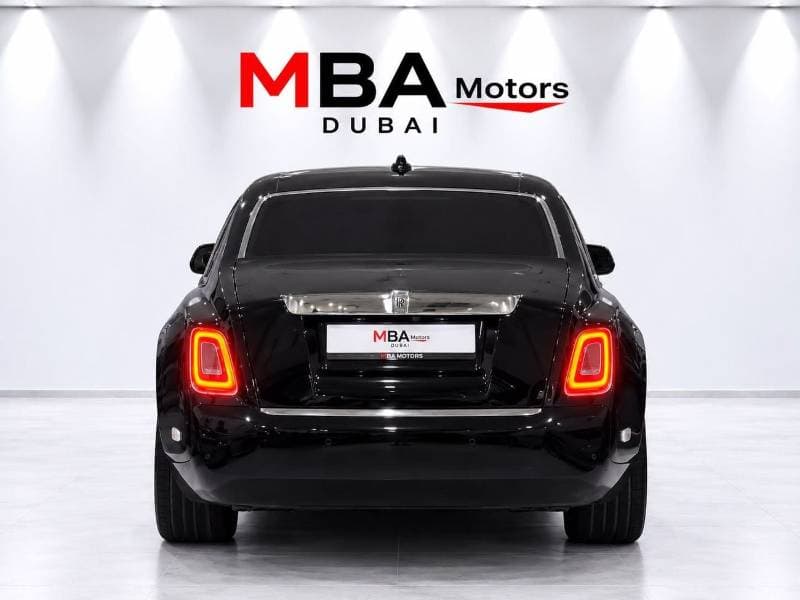 2021 Rolls Royce Phantom SWB thumbnail 5