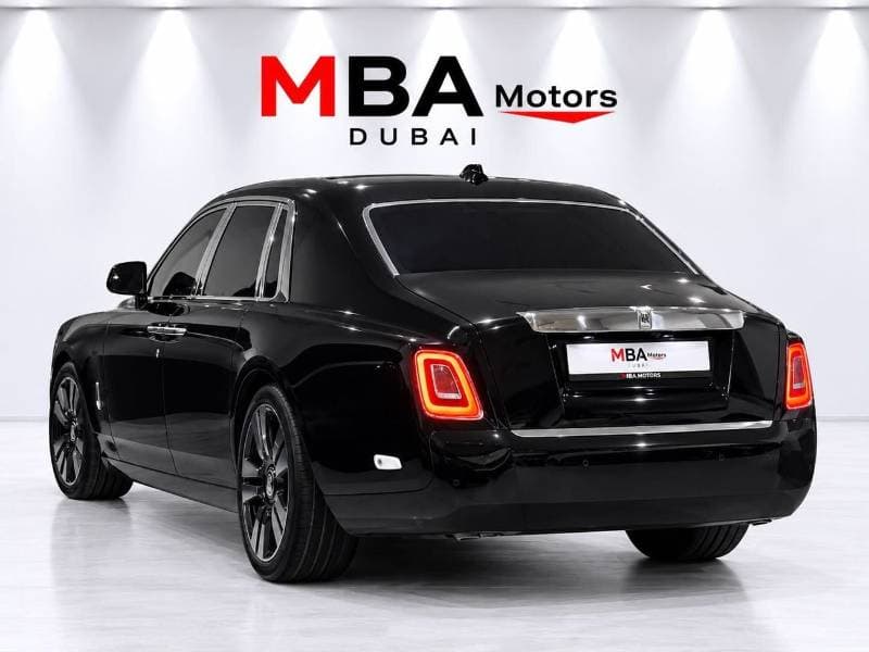 2021 Rolls Royce Phantom SWB thumbnail 6