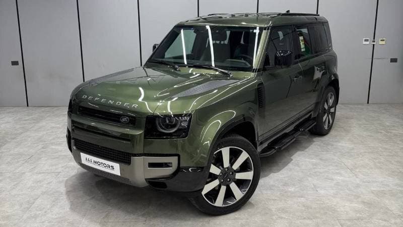 2026 Land Rover Defender 110 X DYNAMIC SE P300 thumbnail 2