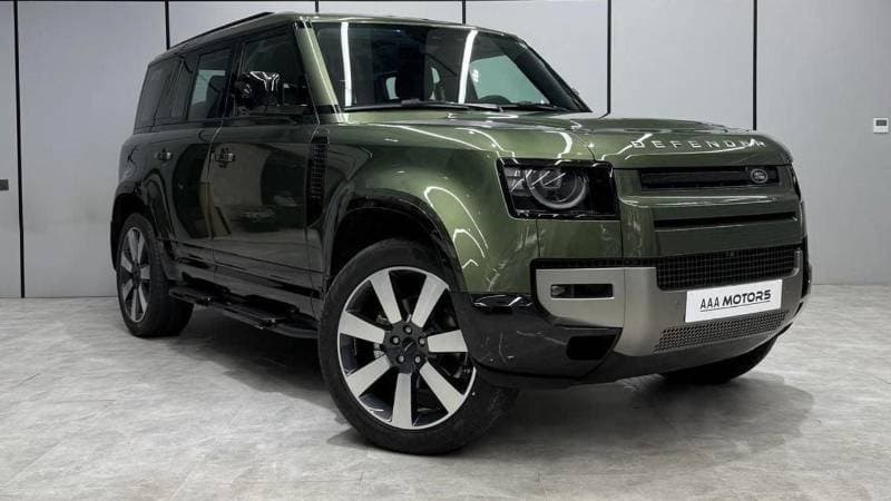 2026 Land Rover Defender 110 X DYNAMIC SE P300 thumbnail 5
