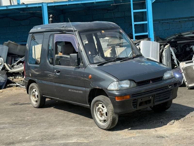 1992 Mitsubishi Minica Toppo