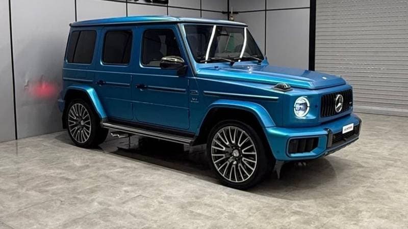 2025 Mercedes Benz G63 AMG STANDARD thumbnail 3