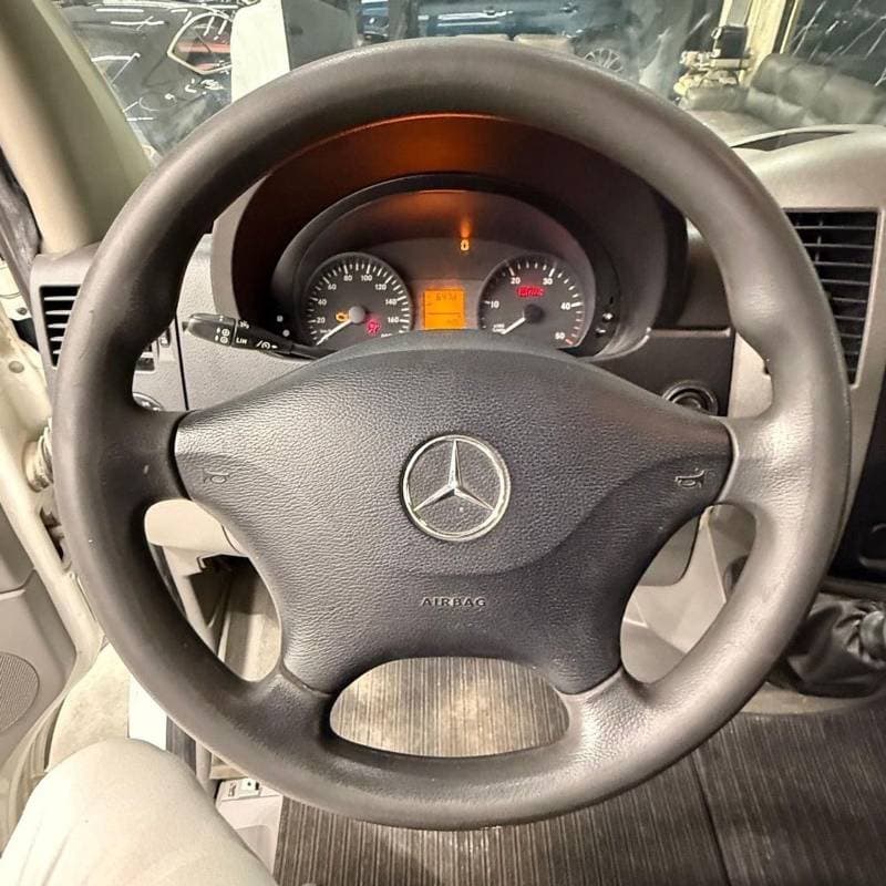 2018 Mercedes Benz Sprinter manual thumbnail 8