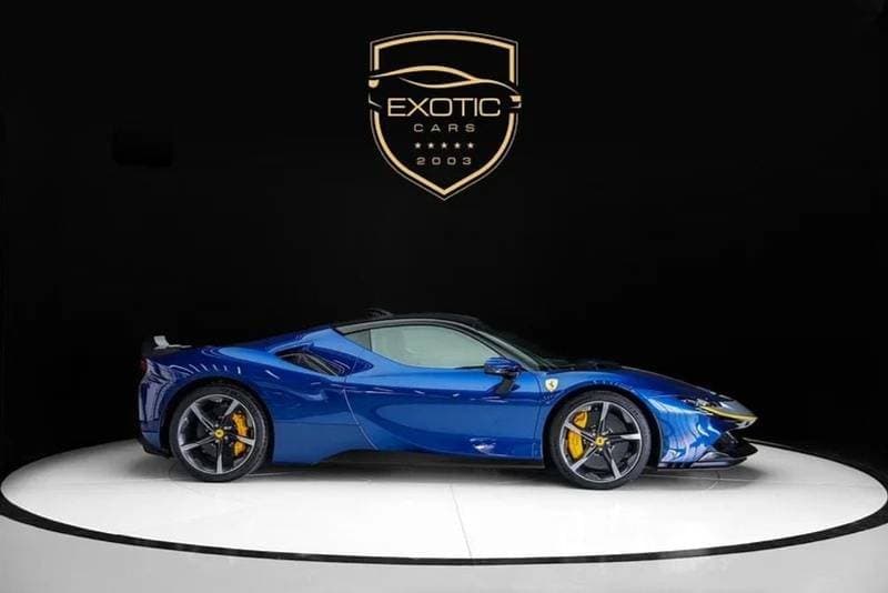 2022 Ferrari SF90 STRADALE thumbnail 4