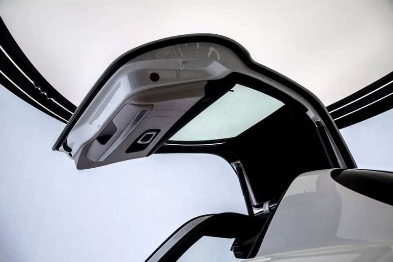 2011 Mercedes Benz SLS AMG STANDARD thumbnail 7