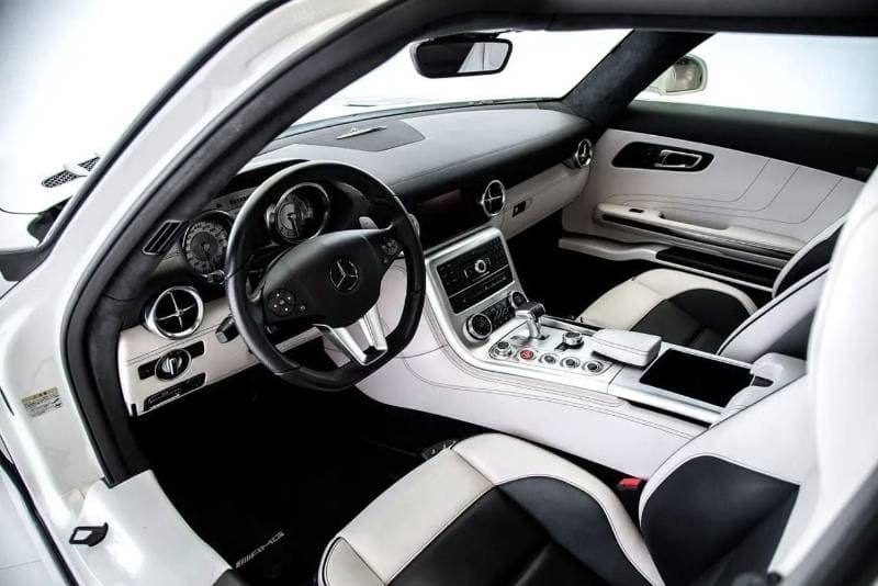2011 Mercedes Benz SLS AMG STANDARD thumbnail 8