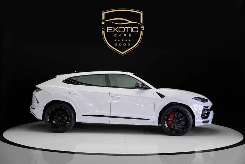 2020 Lamborghini Urus STANDARD thumbnail 4
