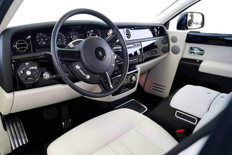 2014 Rolls Royce Phantom STANDARD thumbnail 6