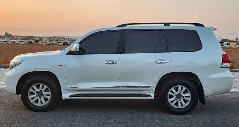 2010 Toyota Land Cruiser GXR thumbnail 7