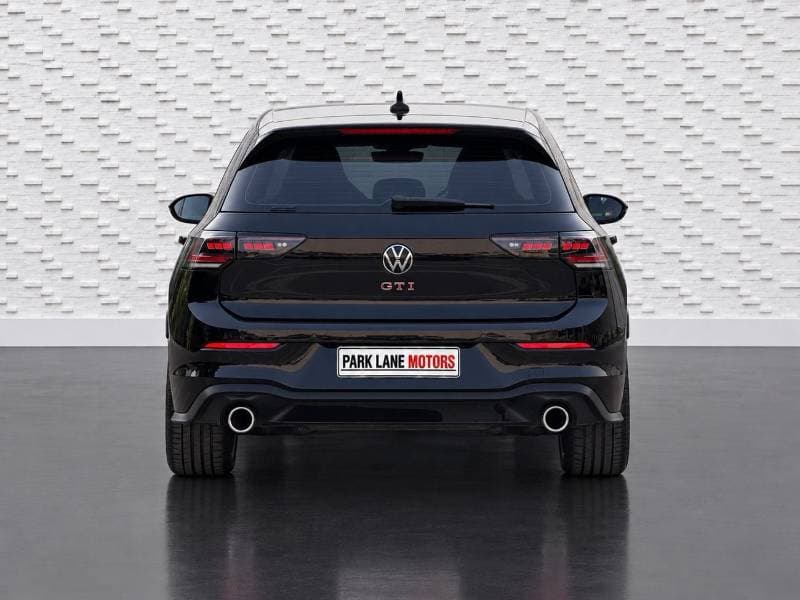 2025 Volkswagen Golf GTI thumbnail 4