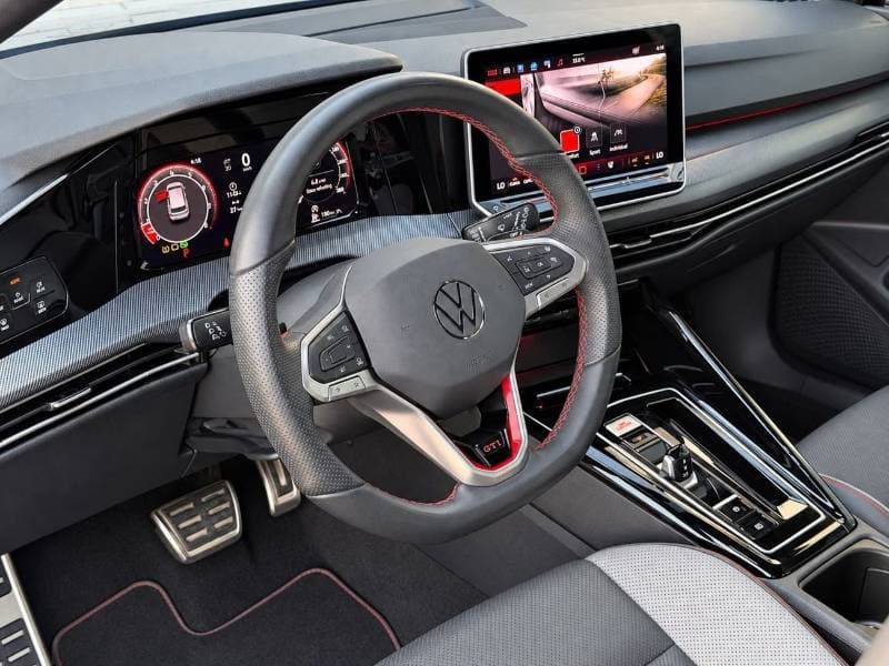 2025 Volkswagen Golf GTI thumbnail 7