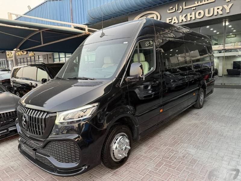 2025 Mercedes Benz Sprinter thumbnail 3