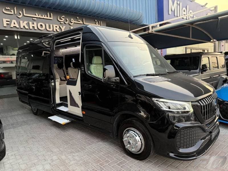 2025 Mercedes Benz Sprinter thumbnail 4